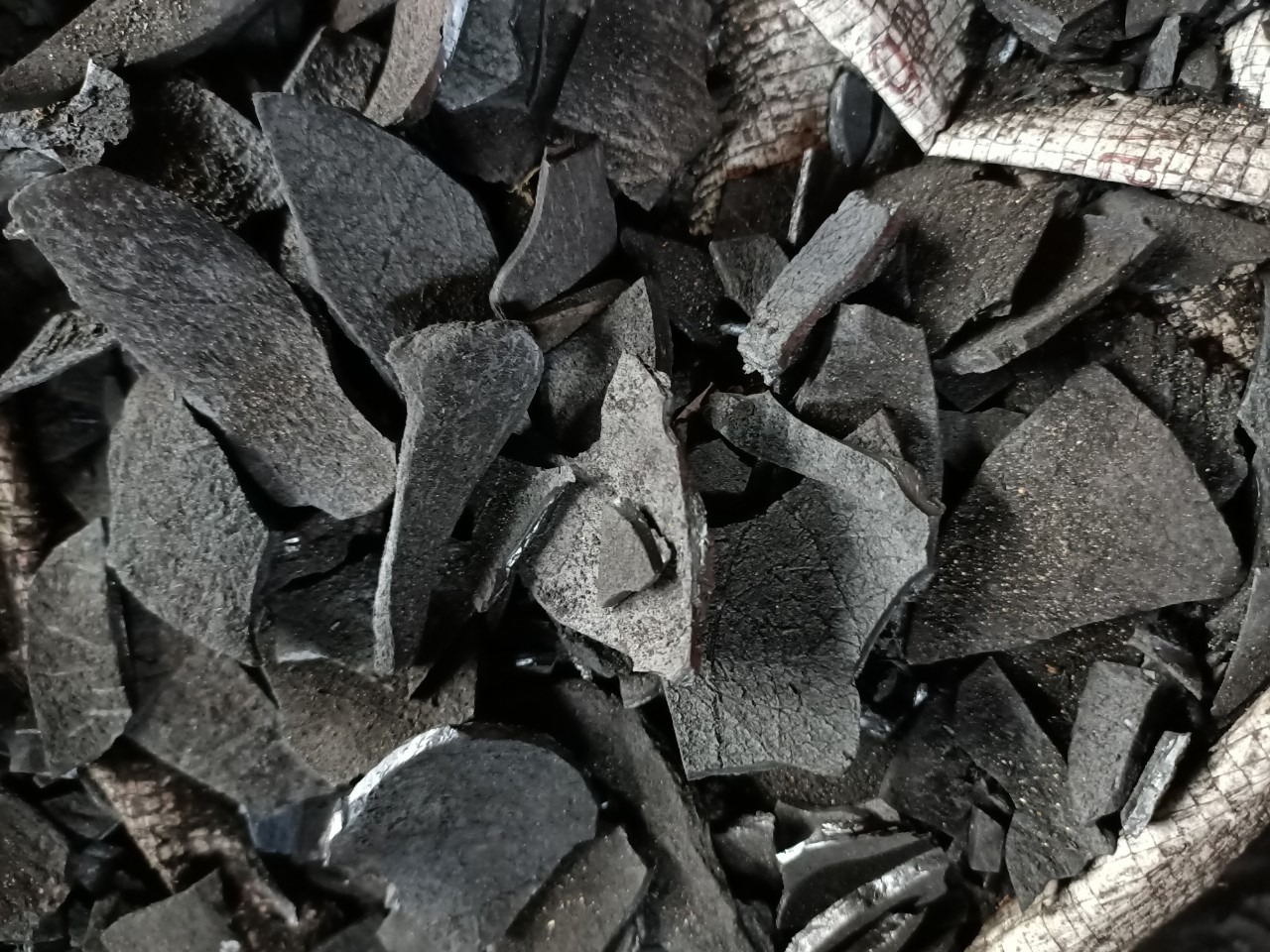 CARBONIZED COCONUT SHELL CHARCOAL FOR MAKING ACTIVATED CHARCOAL (NATURAL/CUSTOMIZED LUMP PIECES) [WHATSAPP: 0084968642849]