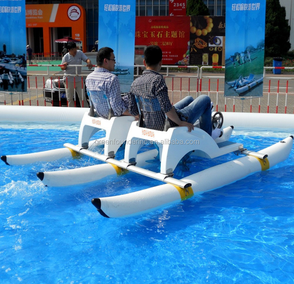 Resort Riding Two Men Pedal Boats Water Bikes Water Bicycle for sale