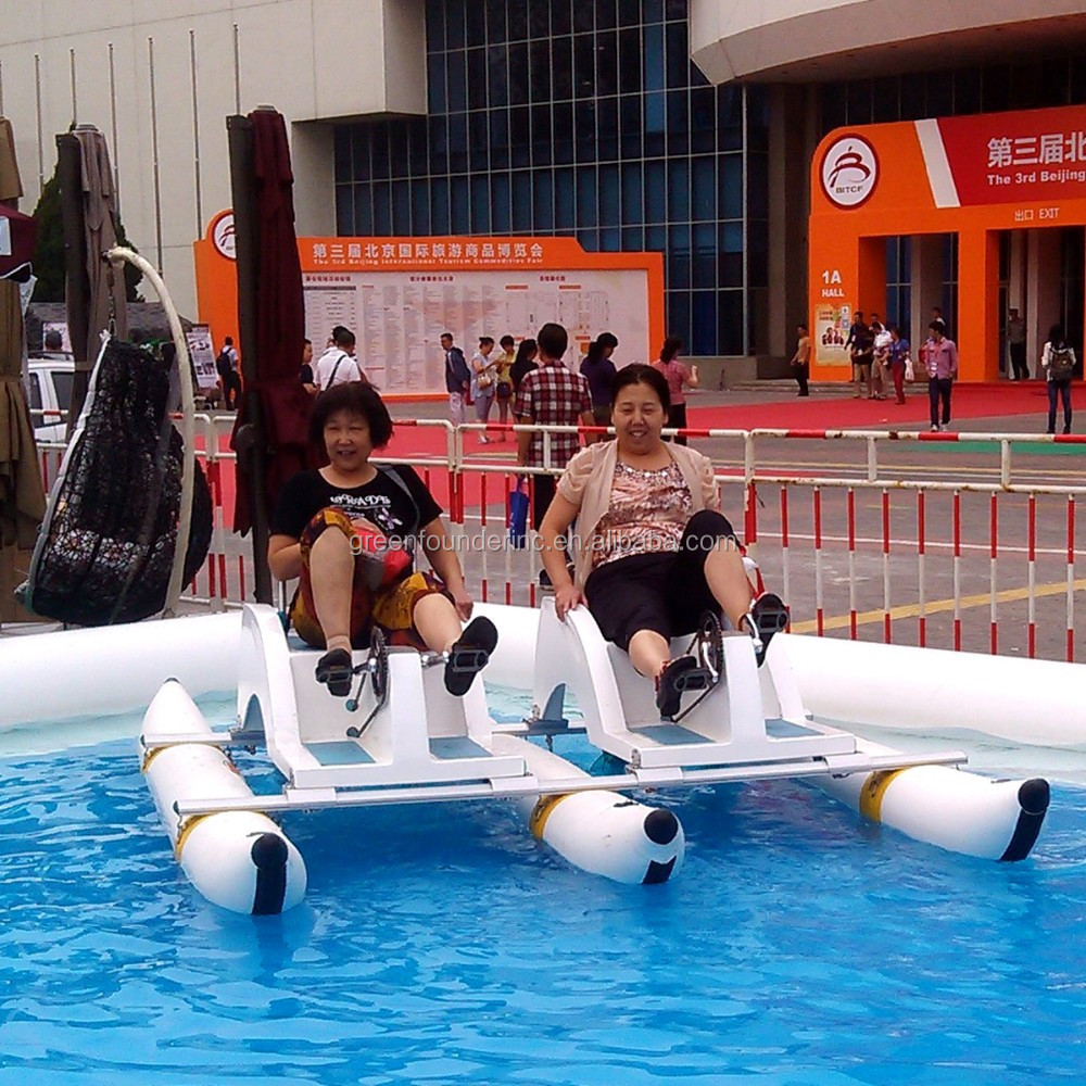 Resort Riding Two Men Pedal Boats Water Bikes Water Bicycle for sale