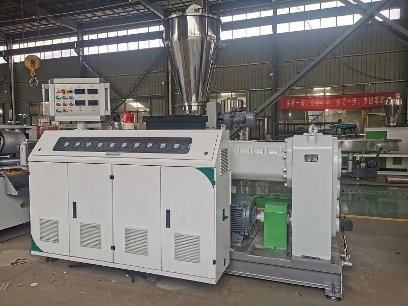 WPC extruder machine for construction plastic panels machine for producing hdpe plastic floor panels plastic board machine