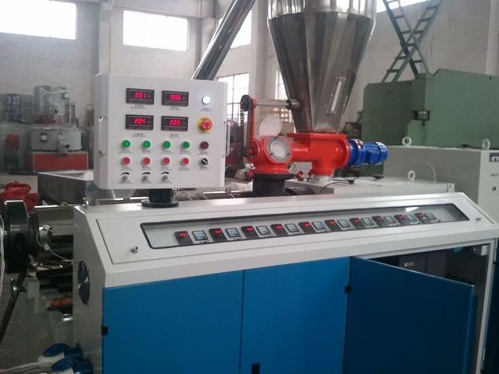 Special Hot Selling Plastic Pipe Production Line , PVC Drainage Pipe Extrusion Machine