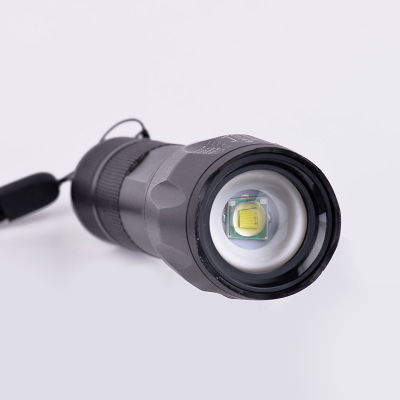 Factory Wholesale LED Rechargeable Flashlight XML T6 torch set