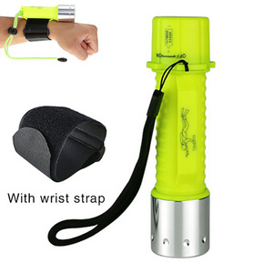 T6 LED IPX7 waterproof 1*18650/3*AAA battery charge with wrist strap Outdoor diving plastic flashlight