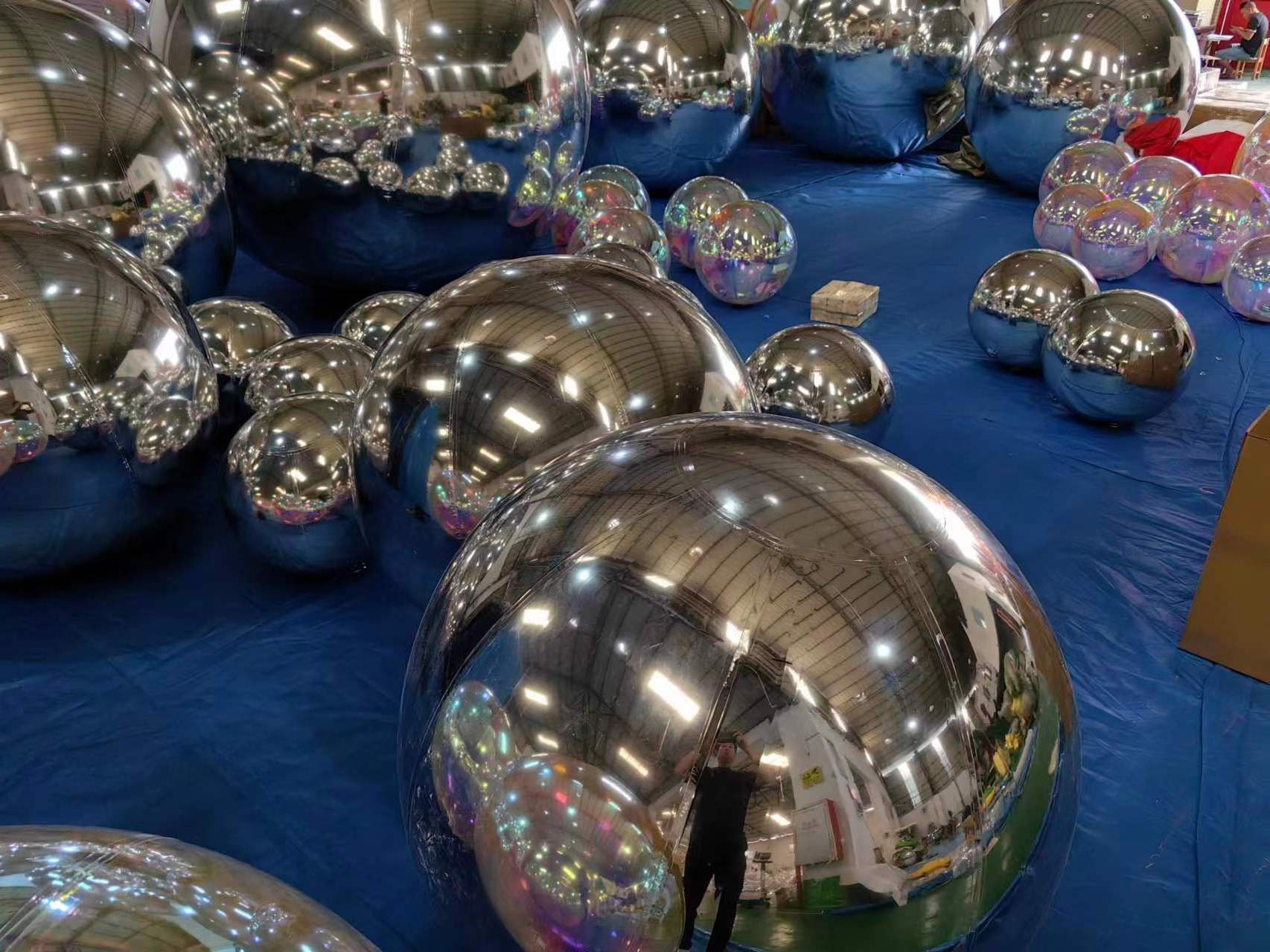 Giant Inflatable Mirror Ball For Christmas Wedding Party Decor - Silver Pvc Big Shiny Balls Inflatable Reflective Mirror Sphere