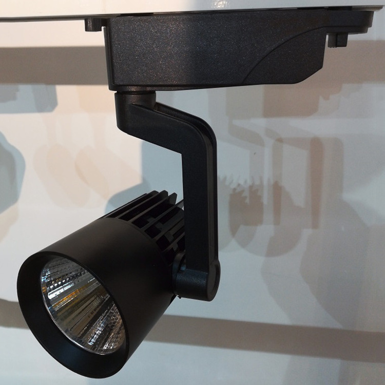 Housing modern Focus Lamp Retail Spot Lighting Fixtures Surface Mounted Spotlights Linear Magnetic Rail COB Led Track Light