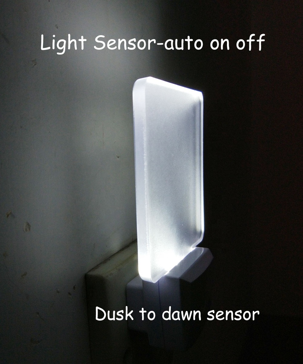 Modern automatic sensor led plug-in led small night light