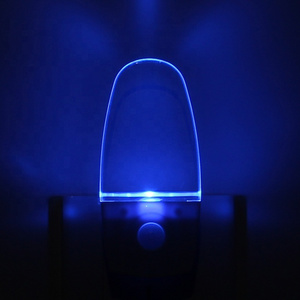 Intelligent Motion Sensor LED Night Light Plug-in Children's Night Light with Motion Sensor