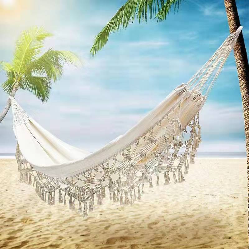 Hot-selling Customized Portable Boutique Woven Stripes Tassel Hammock Outdoor Camping Swings Folding Hammock With Stand