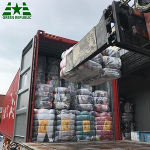 Super A grade second hand clothing fashion bales summer mix used clothes bales wholesale mixed used clothes in bulk in container