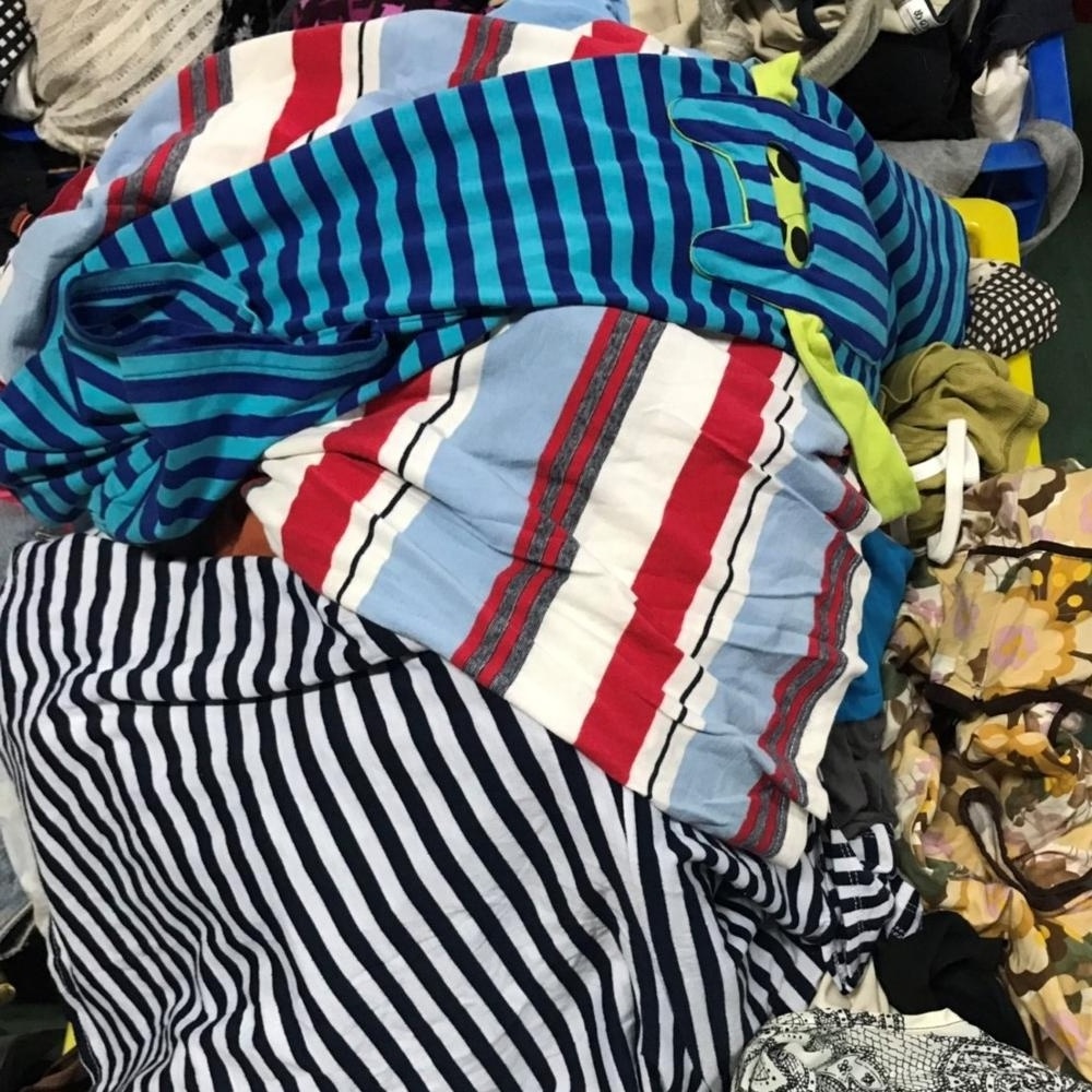 Super A grade second hand clothing fashion bales summer mix used clothes bales wholesale mixed used clothes in bulk in container