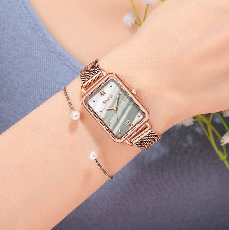 2023 Ins Style Luxury Female Watch YOLAKO Retro Small Square Plate Mesh Belt Quartz Watch