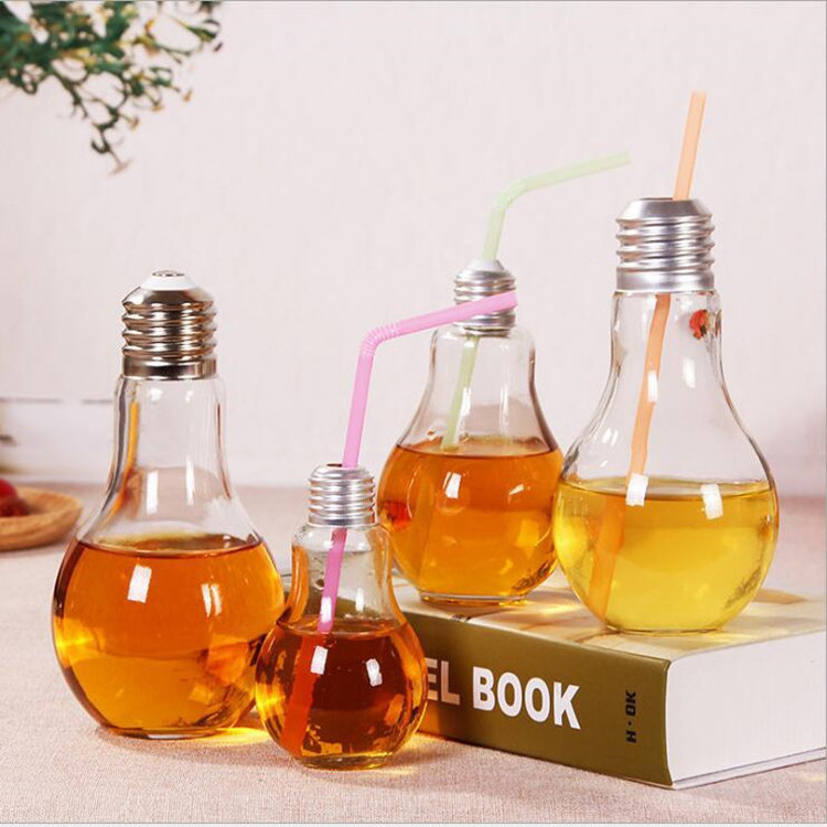 Hot Selling 360ml 500ml  Light Bulb PET Plastic Bottle Boba Tea Cup with Screw Lids for Party Wedding