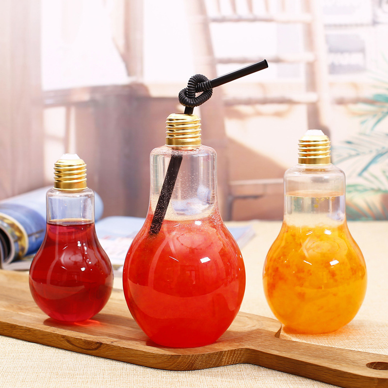 Hot Selling 360ml 500ml  Light Bulb PET Plastic Bottle Boba Tea Cup with Screw Lids for Party Wedding