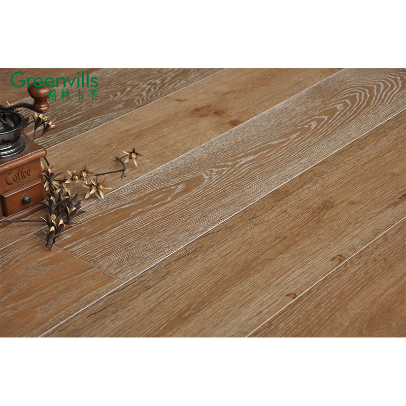 Popular style in USA wire brushed wide planks natural oak engineered flooring at wholesale price