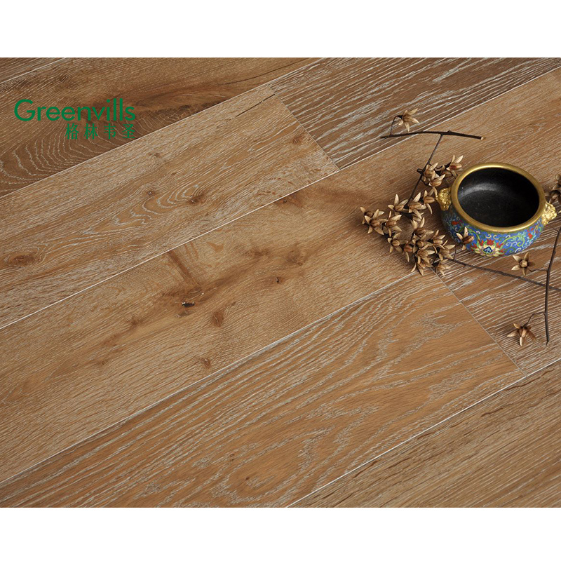 Popular style in USA wire brushed wide planks natural oak engineered flooring at wholesale price