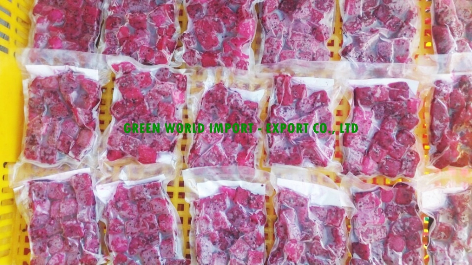 FROZEN DRAGON FRUIT FROM VIETNAM WITH BEST QUALITY - IQF DRAGON FRUIT CUBE - IQF PITAYA FOR FOOD & BEVERAGE