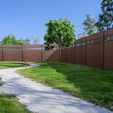 Outdoor Wood Plastic Composite  fencing Aluminum outdoor retractable wpc composite wood fence