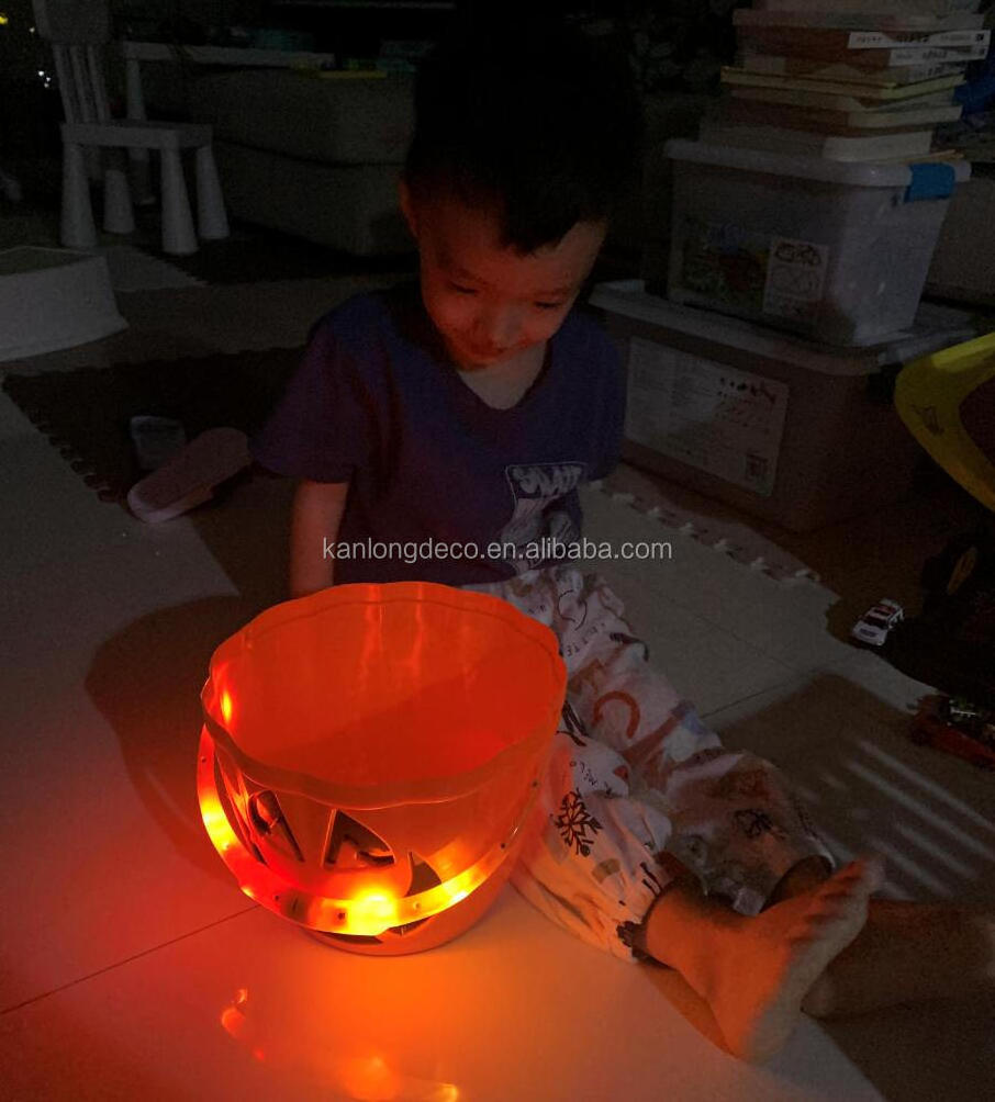 Factory price cheap  LED halloween flashing light up pumpkin Candy pumpkin bucket for Halloween decor kids