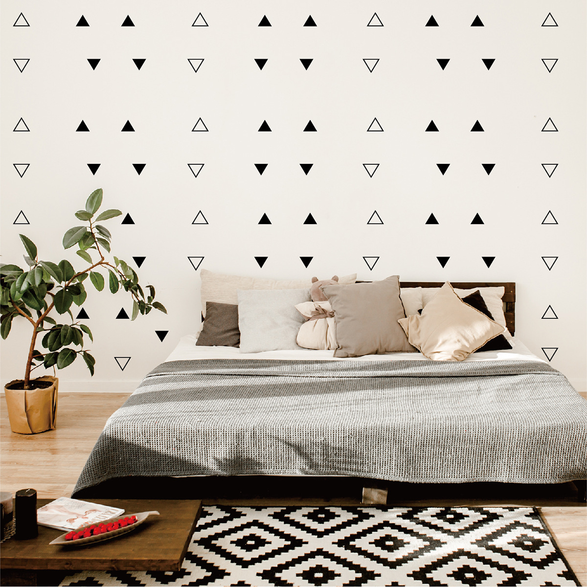 Triangle Wall Decals for Girl Bedroom Kids Room Decor Peel and Stick Wallpaper triangle Wall Stickers Mural