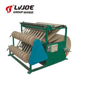 Kraft paper slitting machine for slitting paper jumbo rolls