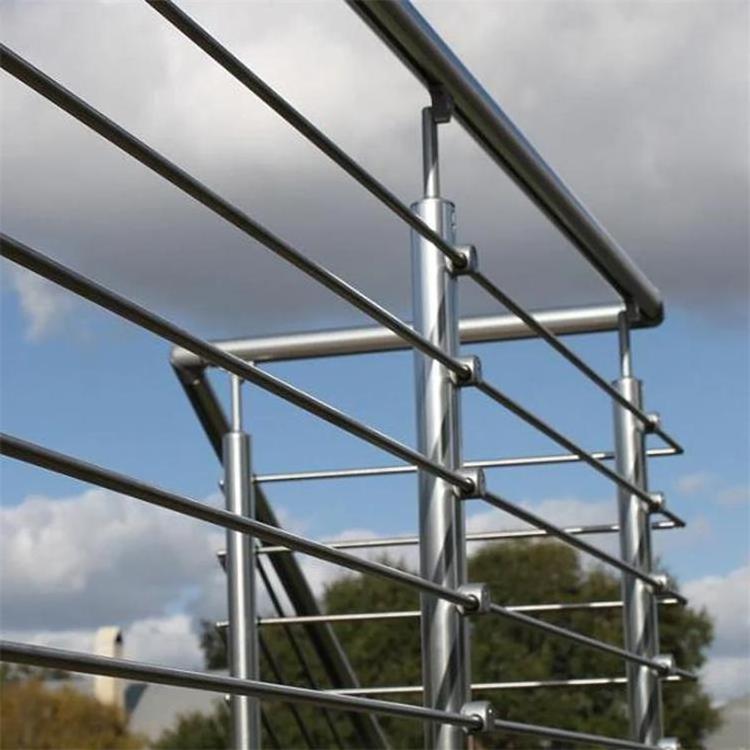 Hot Sale Factory Safety Outdoor Cross Stainless Bar Railing 304 stainless steel pipe for balcony railing prices