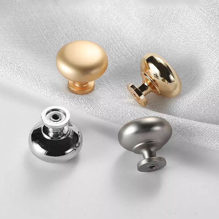 AIMINO OEM Brass Brushed Solid Knob Round Furniture Knob And Handle Kitchen Cabinet Furniture Brass Dresser Knobs