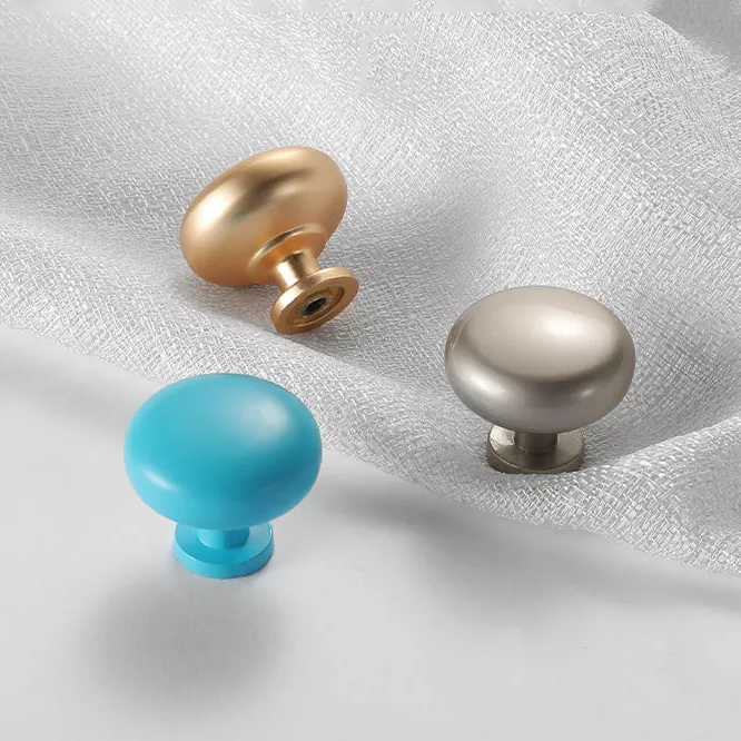 AIMINO OEM Brass Brushed Solid Knob Round Furniture Knob And Handle Kitchen Cabinet Furniture Brass Dresser Knobs