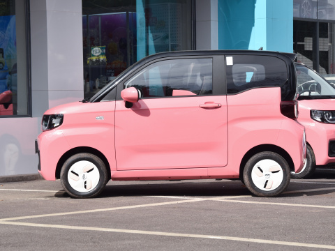 Mini Electric Cars Chery QQ ice Cream New energy cars  electric Vehicles  cheap electric cars for girls