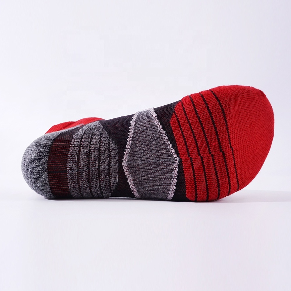 Accept personalized custom cotton nylon spandex unisex anti slip men ankle low cut athletic running sport socks