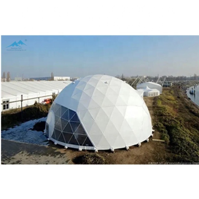 Winter igloo camping tent heated dome party bar tent