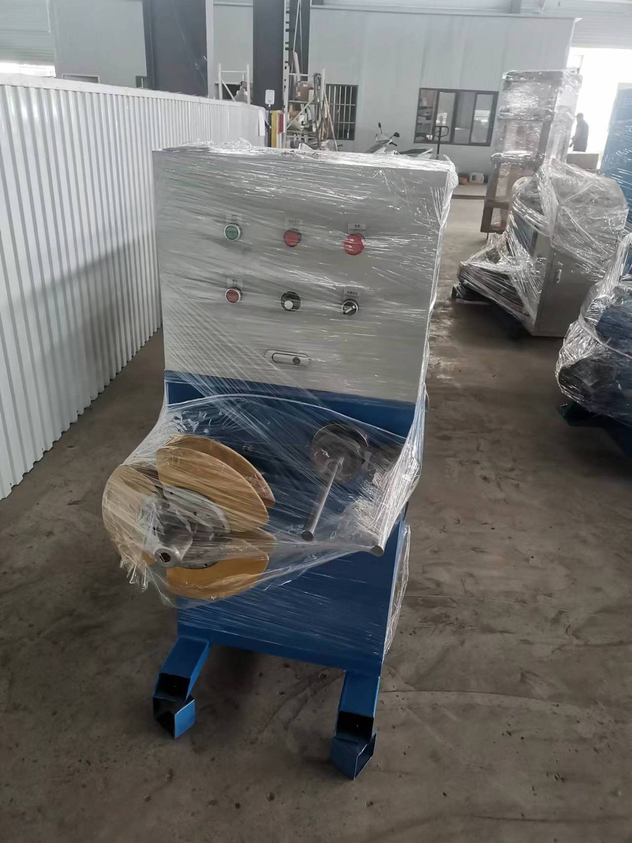 Blue 300mm wire and cable machinery GS300 Cable Take Up Machine Rewinding Machine