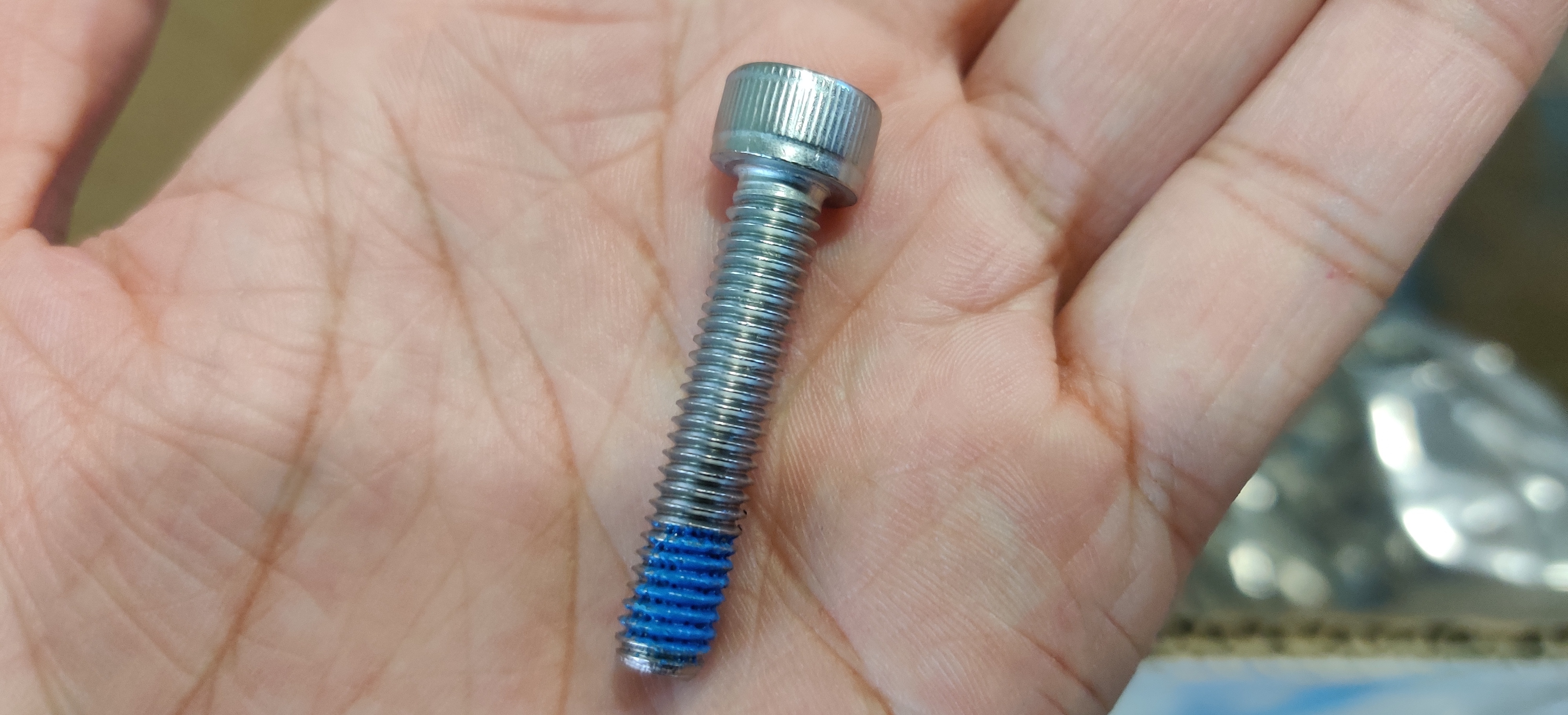 Anti-loosening Bolt M5 x 50 Loctite Patch Screws with Nylon Patch