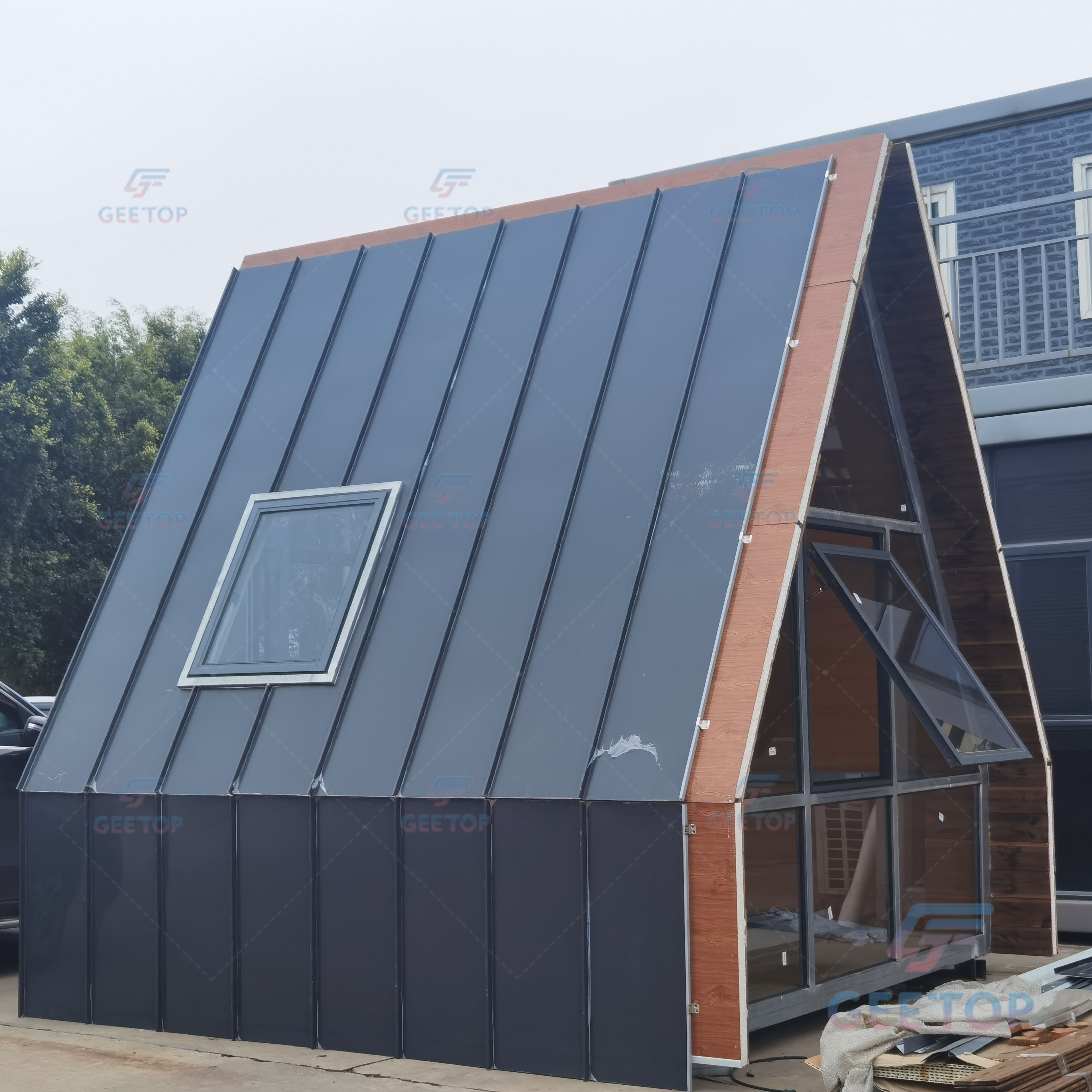 Small portable A frame house with steel building structure hot-selling competitive price tiny house wholesale A frame cabin