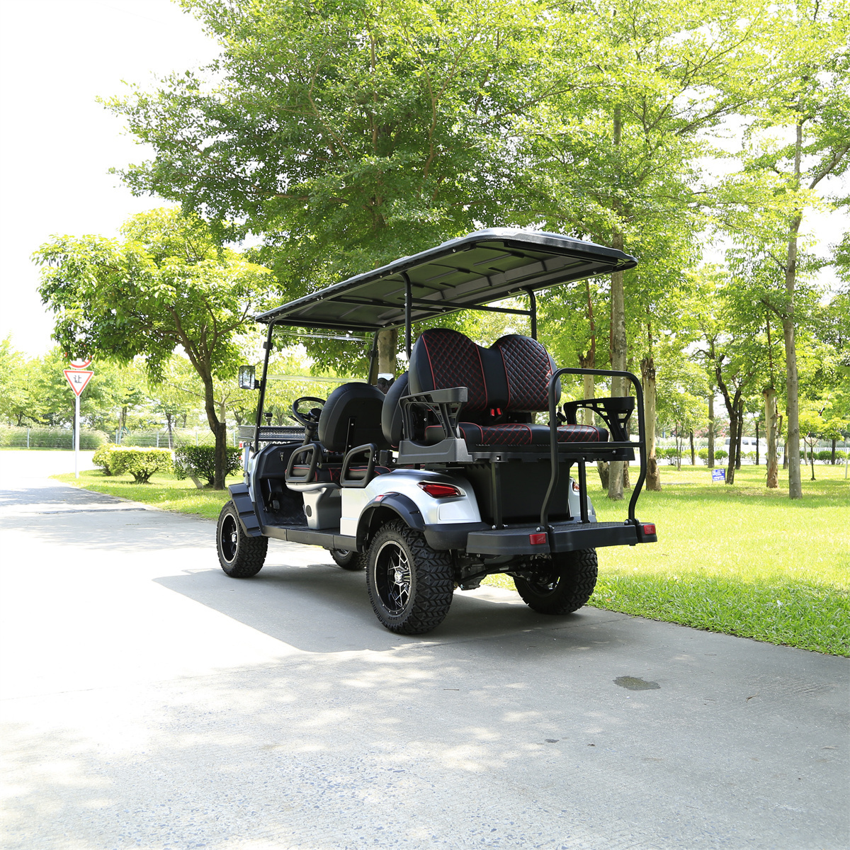 Hot sell  Club golf cart 2023 2024 Lifted 4+2 Passenger Golf Cart with seats Outdoor 4+2 seat AC 48V Golf Cart