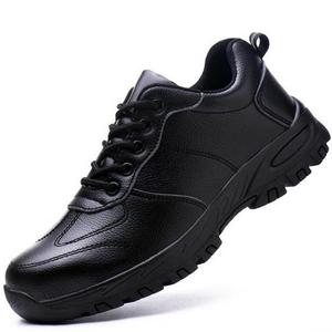 Black stylish work shoes Oil water resistant safety shoe Steel toe work shoes antismashing and waterproof safety boots