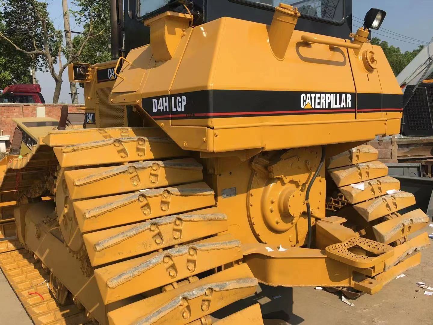 100%Japan Cat D4H dozer used Caterpillar D4H bulldozer for Sale Japan CAT UNIQUE Cylinder Long Engine Pump Technical Parts