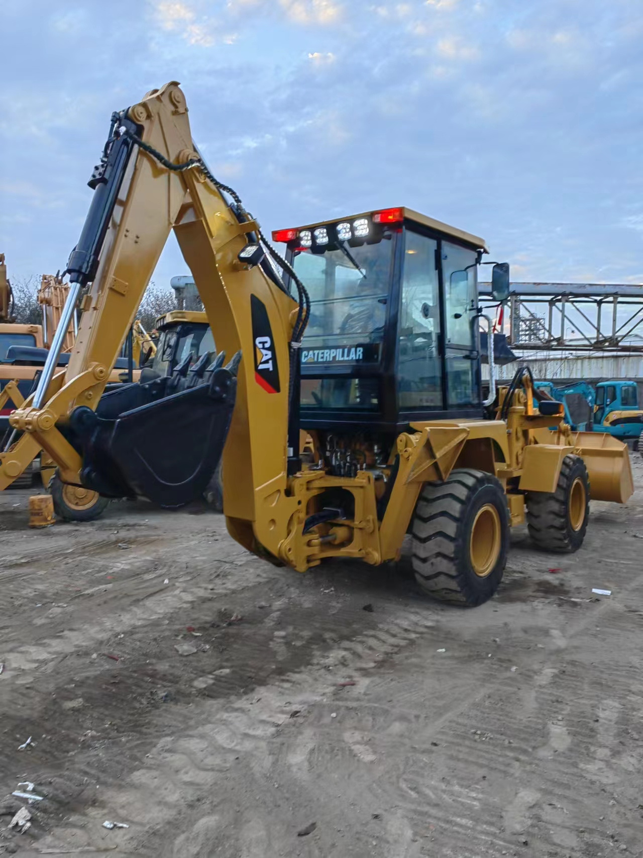 Construction machine Japan Caterpillar CAT backhoe wheel loader used CAT 416E 420F 420F2 for sale