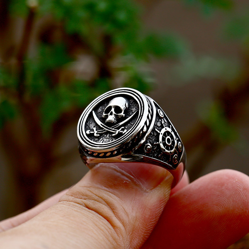 Anillo de calavera de acero inoxidable Stainless steel pirate skull ring punk style hip-hop titanium steel men's finger ring