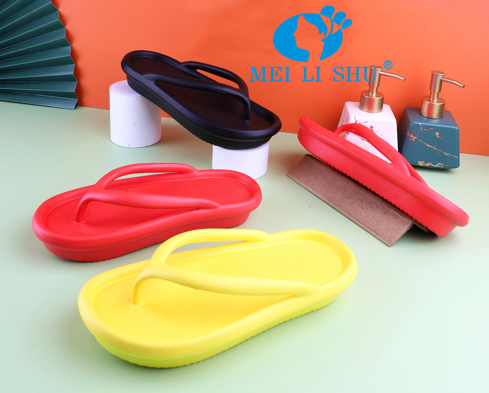 2024 Latest EVA soft indoor unisex slippers and flip flops for women plastic shoes