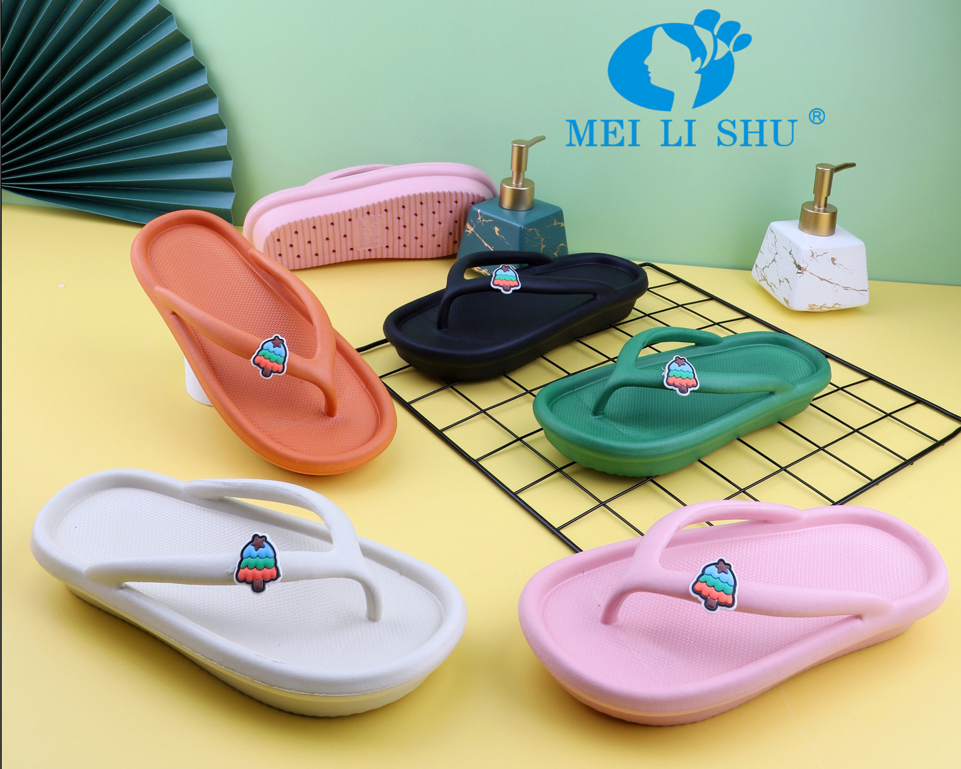 2024 Latest EVA soft indoor unisex slippers and flip flops for women plastic shoes