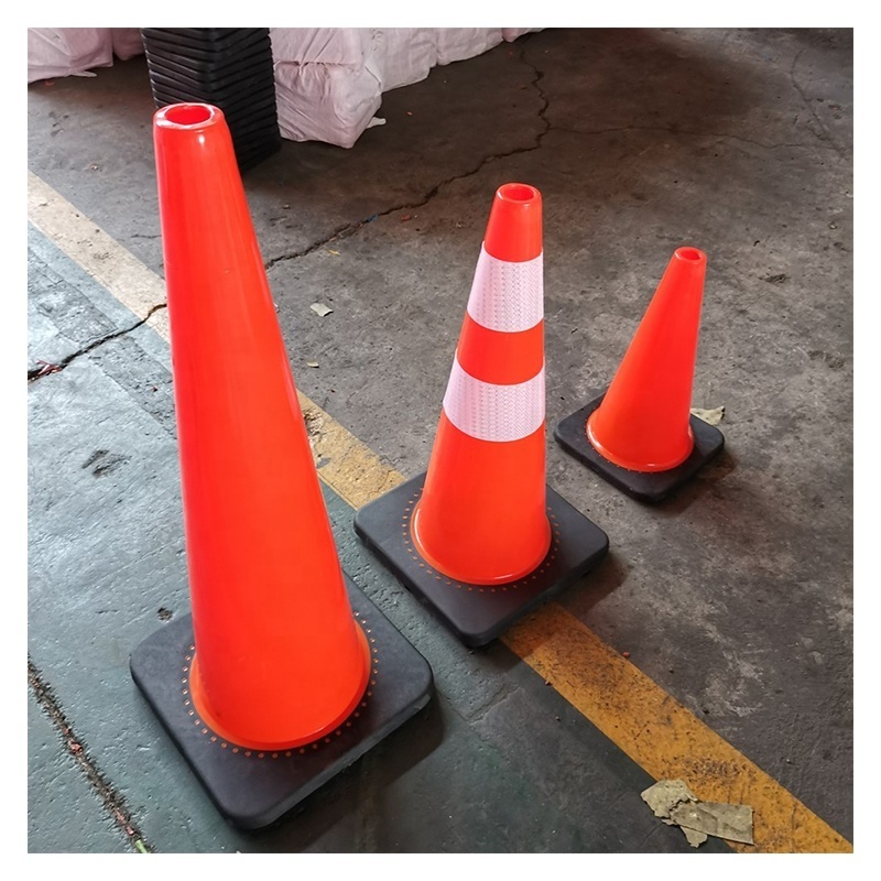 Custom Made 700 mm Reflective Road Safety PVC Traffic Cone Red Body Black Rubber Base Safety Used Traffic Cone