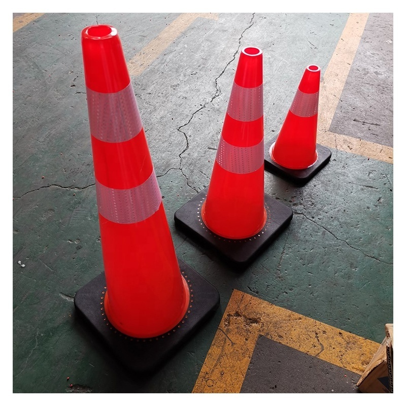 Custom Made 700 mm Reflective Road Safety PVC Traffic Cone Red Body Black Rubber Base Safety Used Traffic Cone