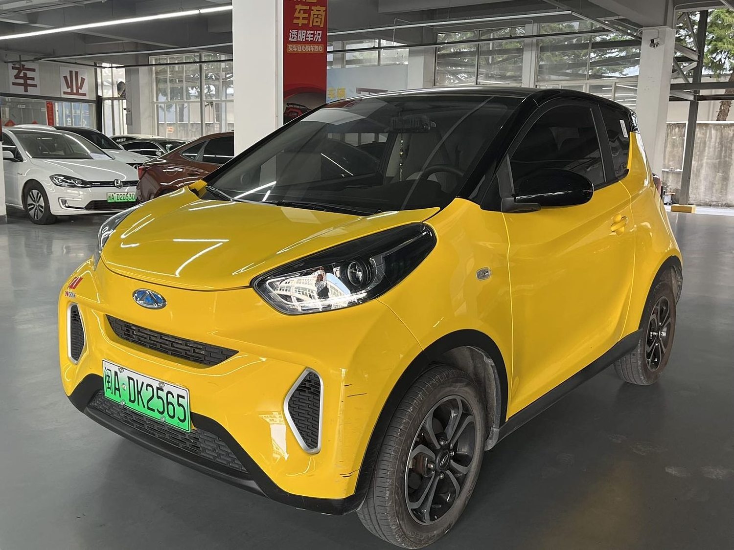 2021 Chery eQ1 Lithium Battery 301KM Endurance Electric Car Chinese Cars Used Electric Mini Van