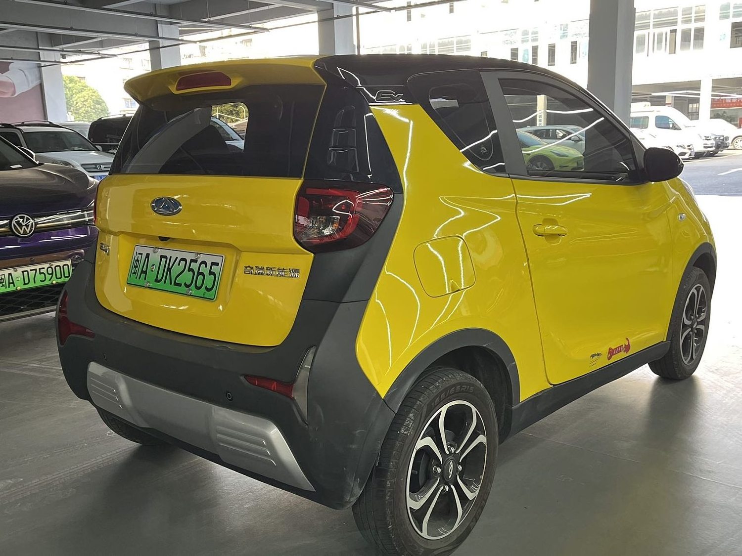 2021 Chery eQ1 Lithium Battery 301KM Endurance Electric Car Chinese Cars Used Electric Mini Van