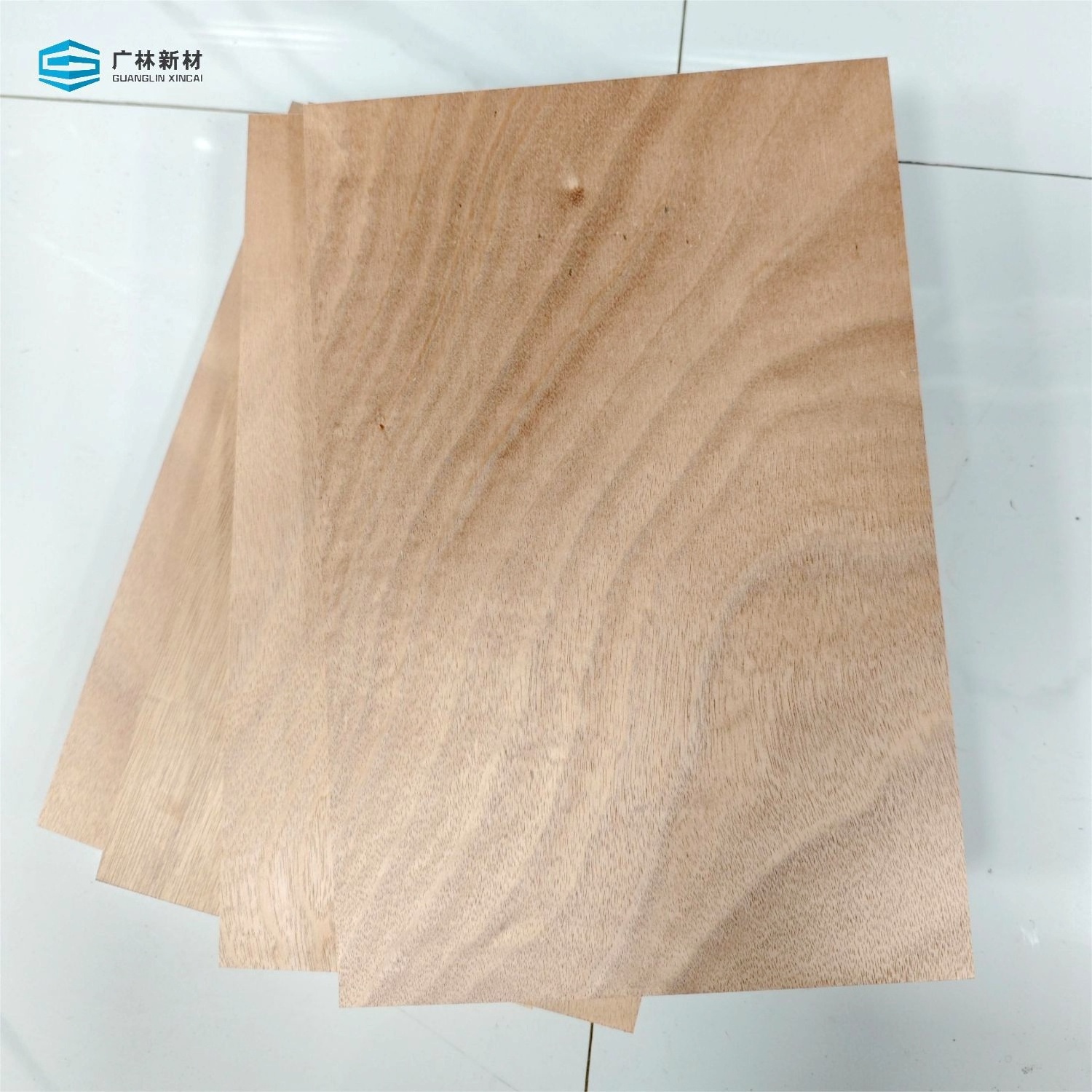 Wholesale 4x8 18mm ENF E0 Formaldehyde Grade Okoume Surface Eucalyptus Core Marine Plywood for Furniture Cabinets Decoration