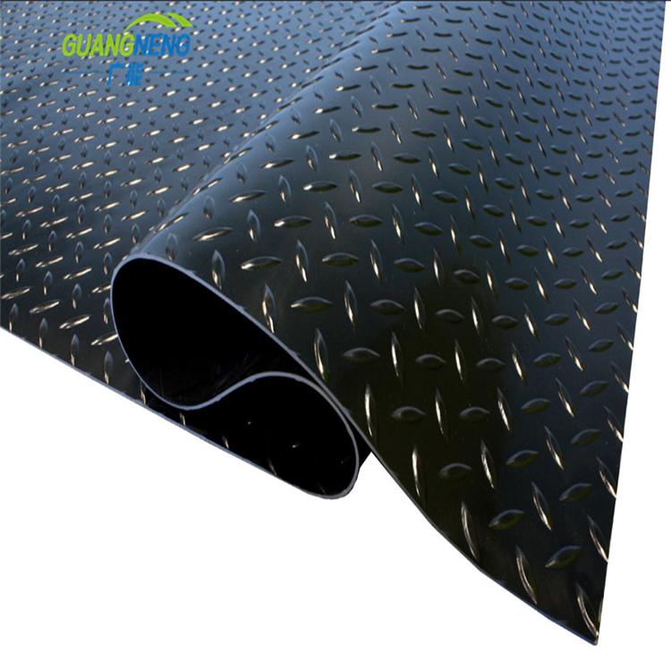 Truck Bed Mats Liners Checker Plate Rubber Mat with Moulding Processing Service