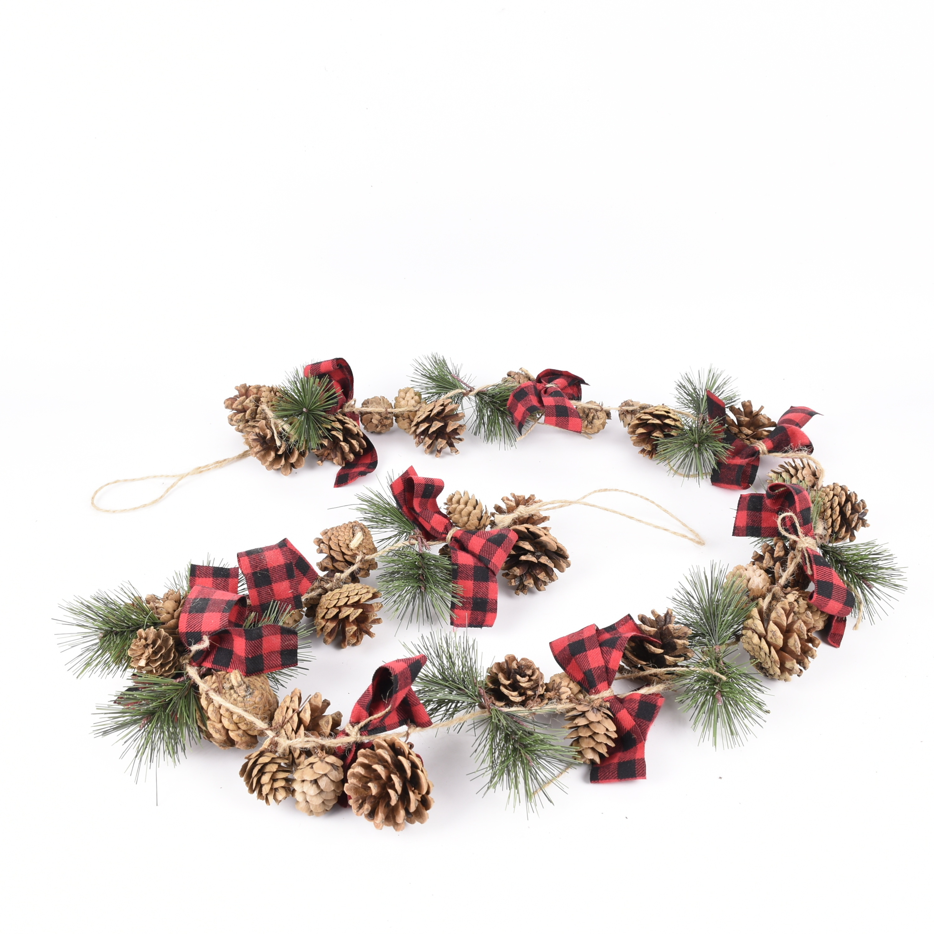 GY BSCI High Quality Handmade Decor Real Pine Cone Xmas Wreath Christmas Garland