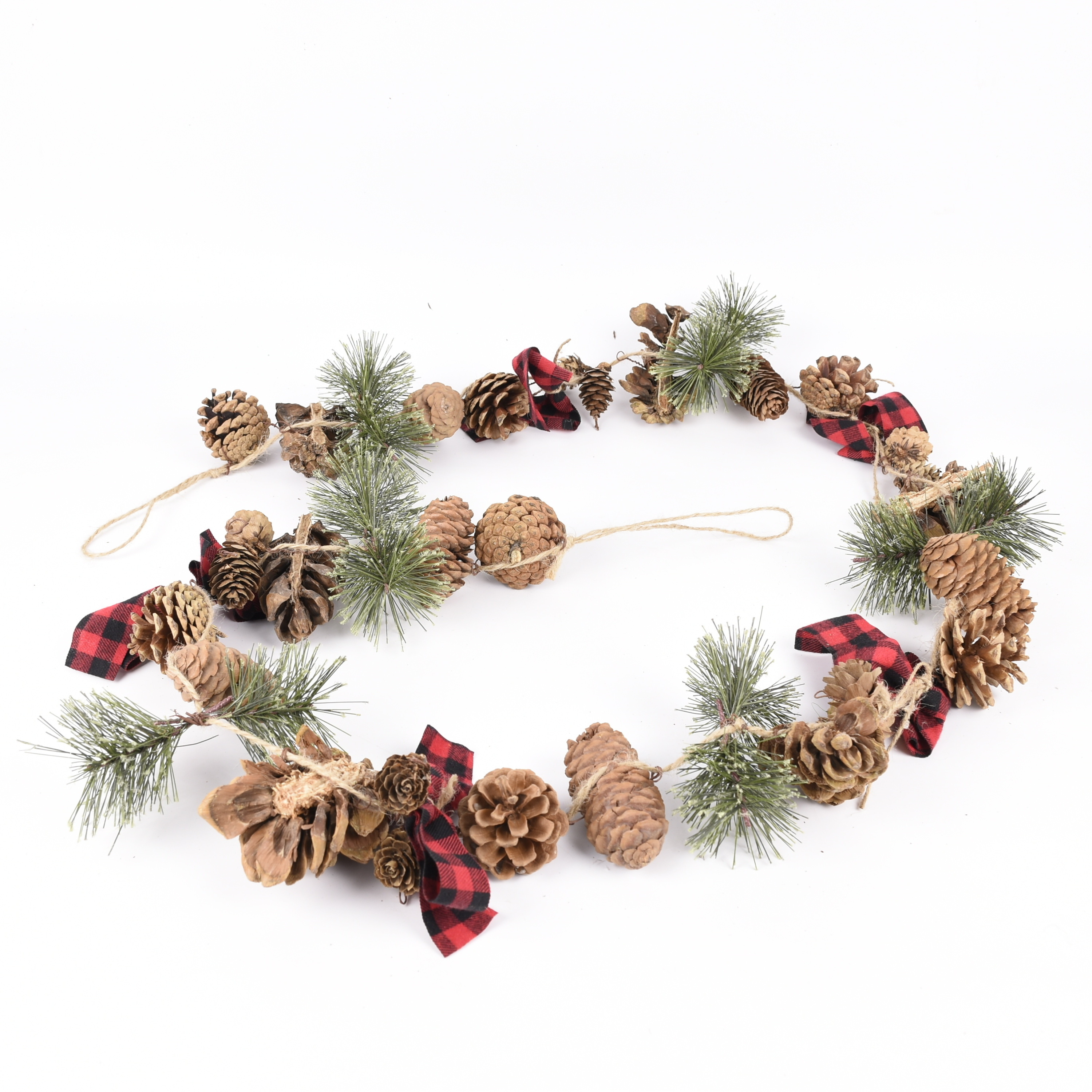 GY BSCI High Quality Handmade Decor Real Pine Cone Xmas Wreath Christmas Garland