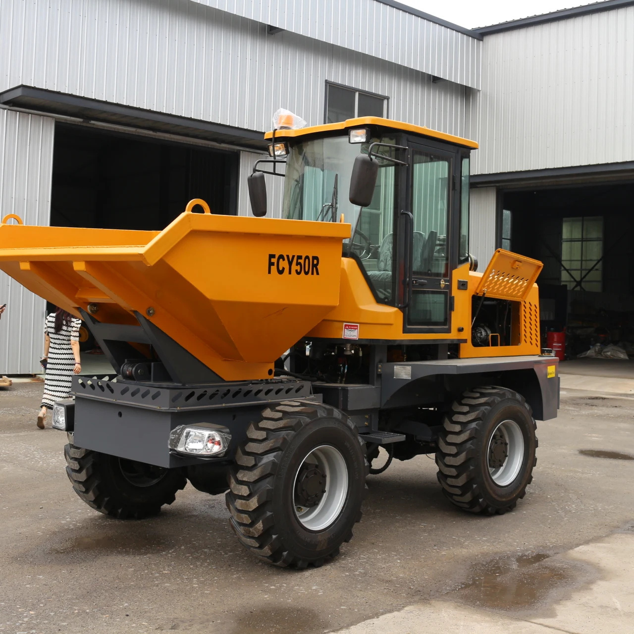 Off Road Hydraulic Tipping 5 Ton Mini Dumper 4x4 Diesel Compact Rotary Concrete Dumper Truck CE Approved