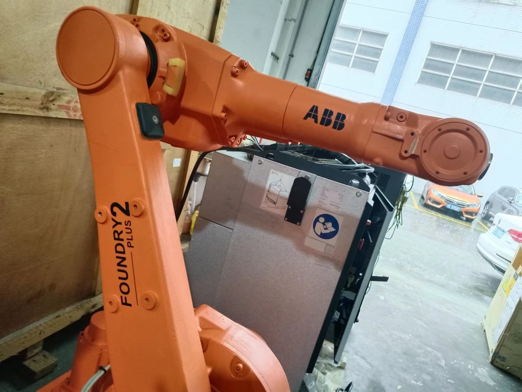 spray painting robot arm 6 axis 6 axis robot arm industrial ABB IRB1600 with robot arm controller IRC5 single cabinet